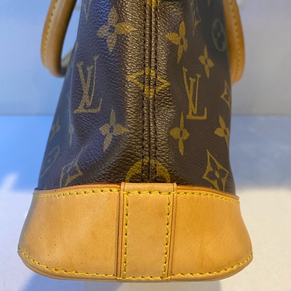 Louis Vuitton Monogram Lockit Vertical - Picture 14 of 14